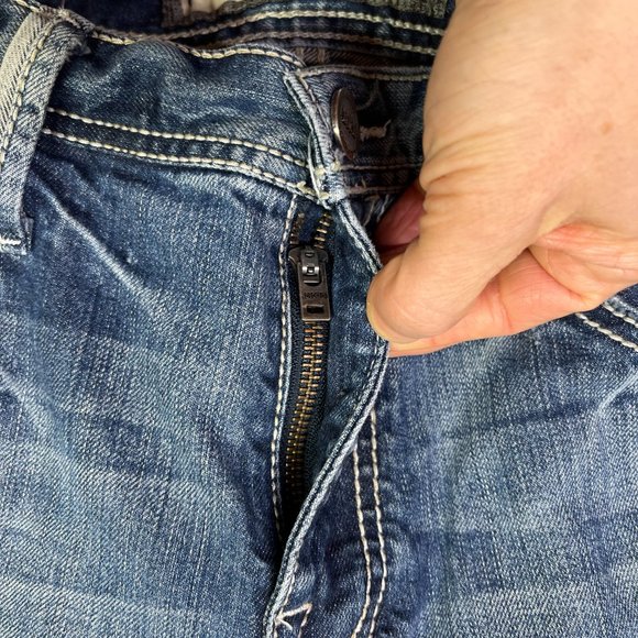 BKE Denim Men's 32R Derek Jeans Distressed Holes - Picture 5 of 15